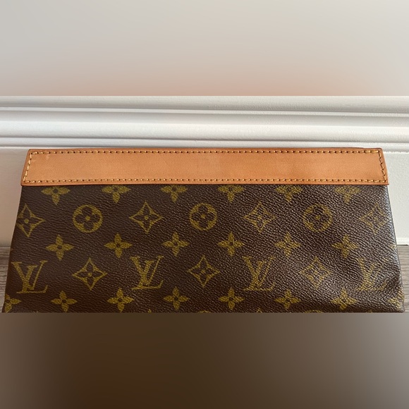 ❌ SOLD ON Ⓜ️ ❌ Vintage Louis Vuitton Pliante Clutch - Picture 7 of 16